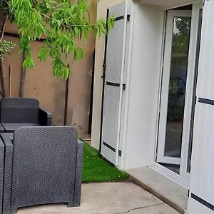 35 M2 Apartment