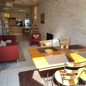 Maison Apartment
